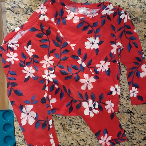 Old Navy Other - 🌈Shirt / leggings outfit